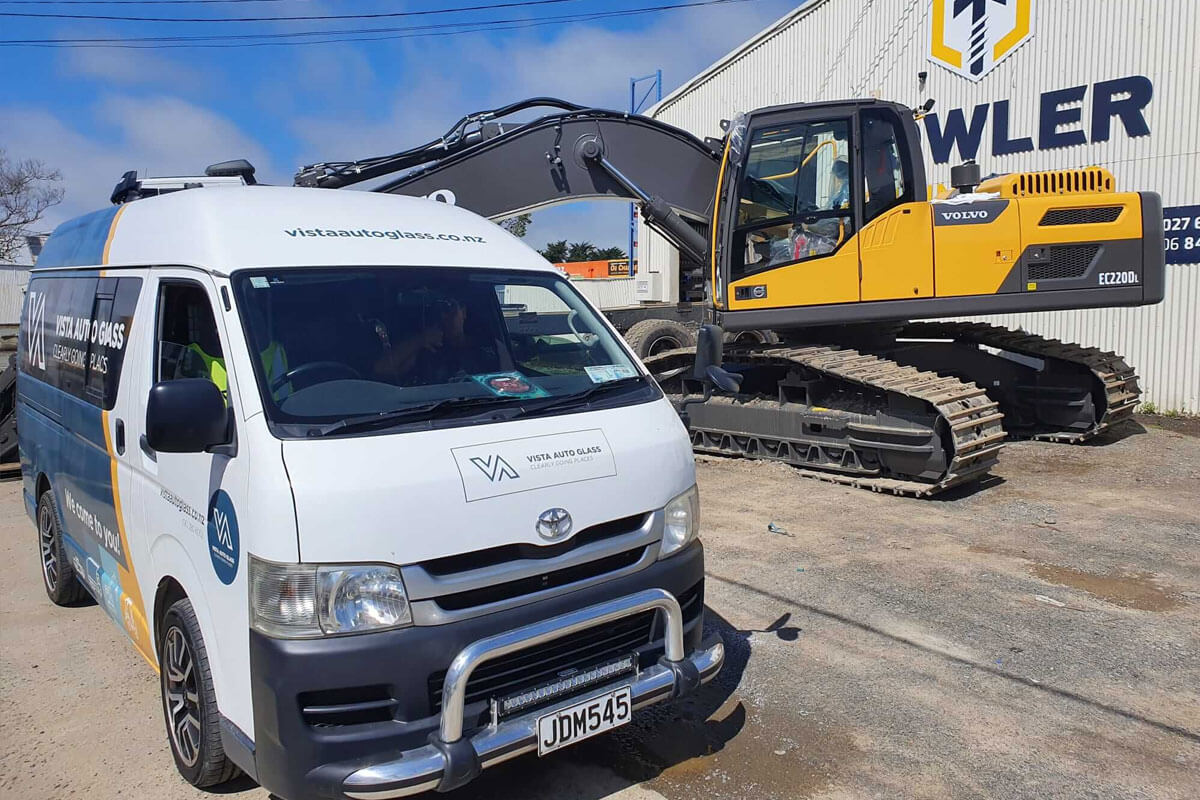 Commercial Auto Glass Repairs & Replacements | Vista Auto Glass - We Come to You!